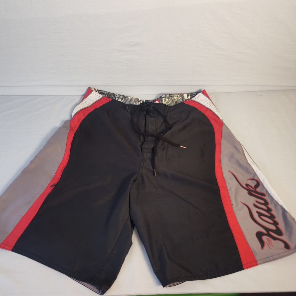 Tony Hawk Men Board Shorts Size 34 Black Red Grey Colorblock Swim Trunks RN73277